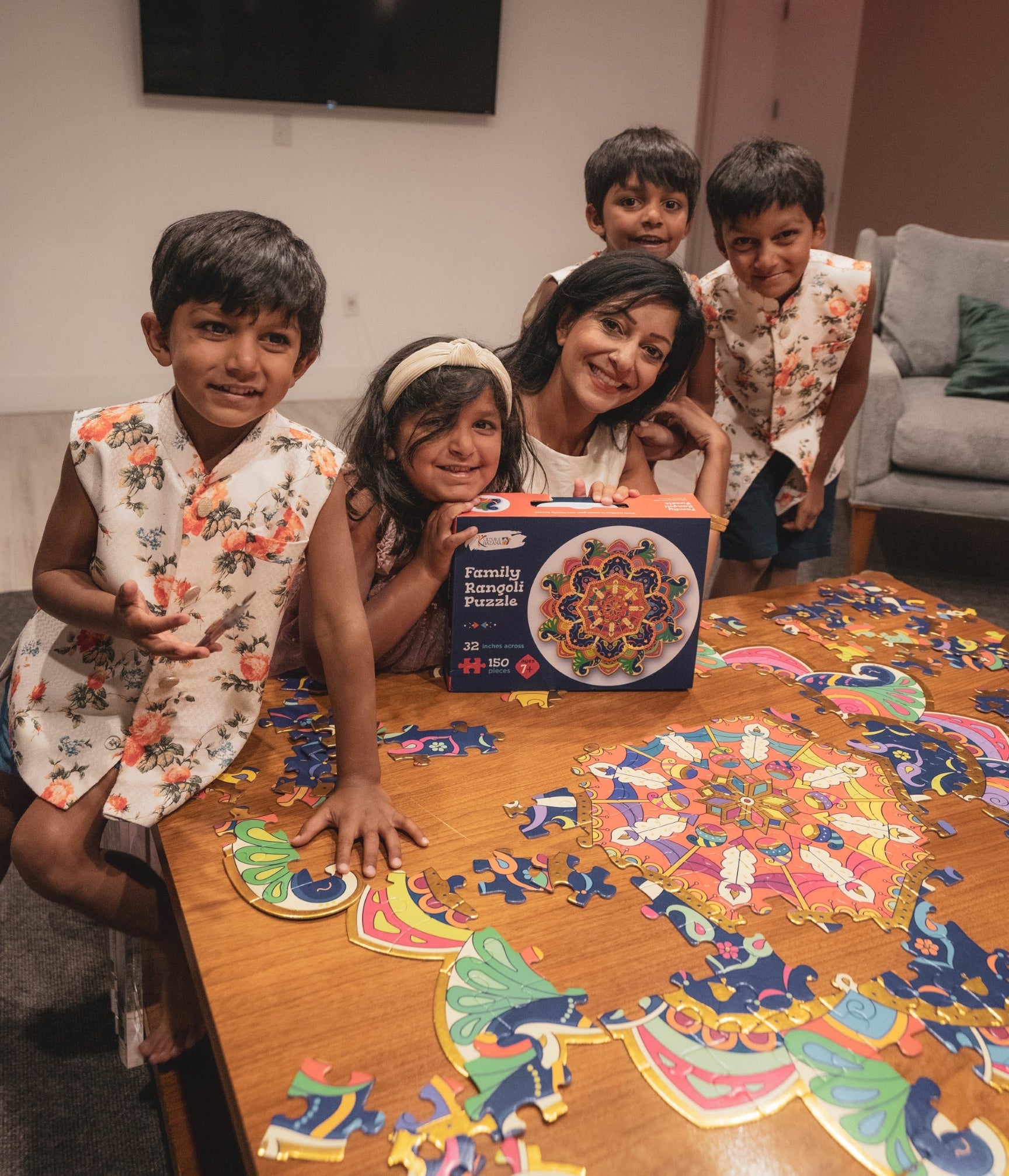 Family Rangoli Diwali Puzzle - 150 Piece, Kulture Khazana, 32 Across,  Tabletop Puzzle, Holi, Indian Culture, Ages 7+ 