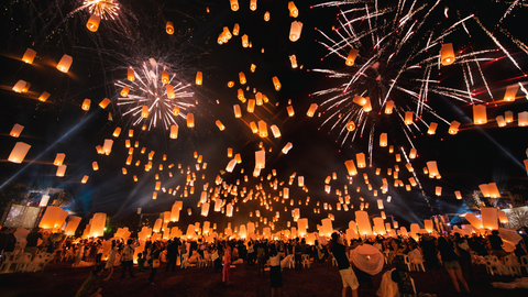 Loy Krathong Festival, Thai New Year Party with Floating Lantern