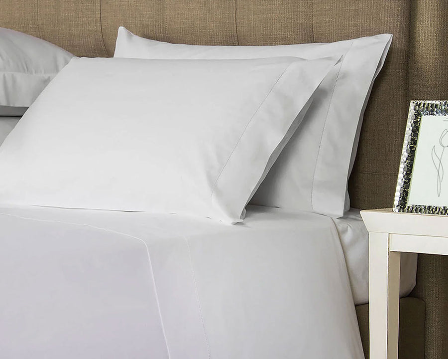 white bamboo sheets and pillows
