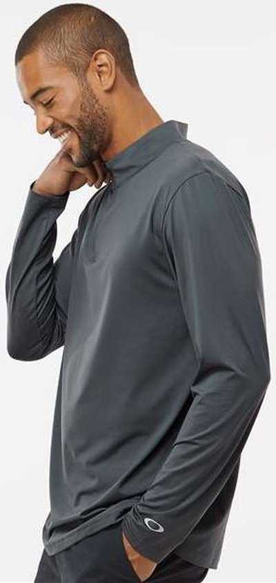Oakley FOA402997 Team Issue Podium Quarter-Zip Pullover - Forged Iron