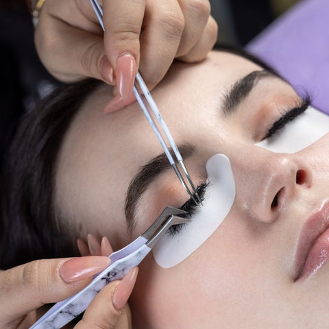 How To Price Eyelash Extensions