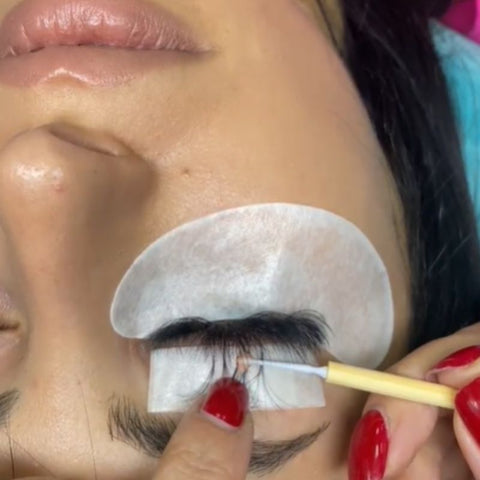 Lash Isolation