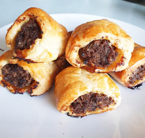 Festive mincemeat sausage rolls