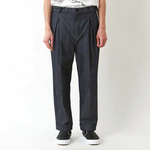 White Mountaineering 'Stretch 2-Tuck Pants' – Black