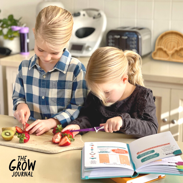 Kids Eating in the kitchen Emondo Kids