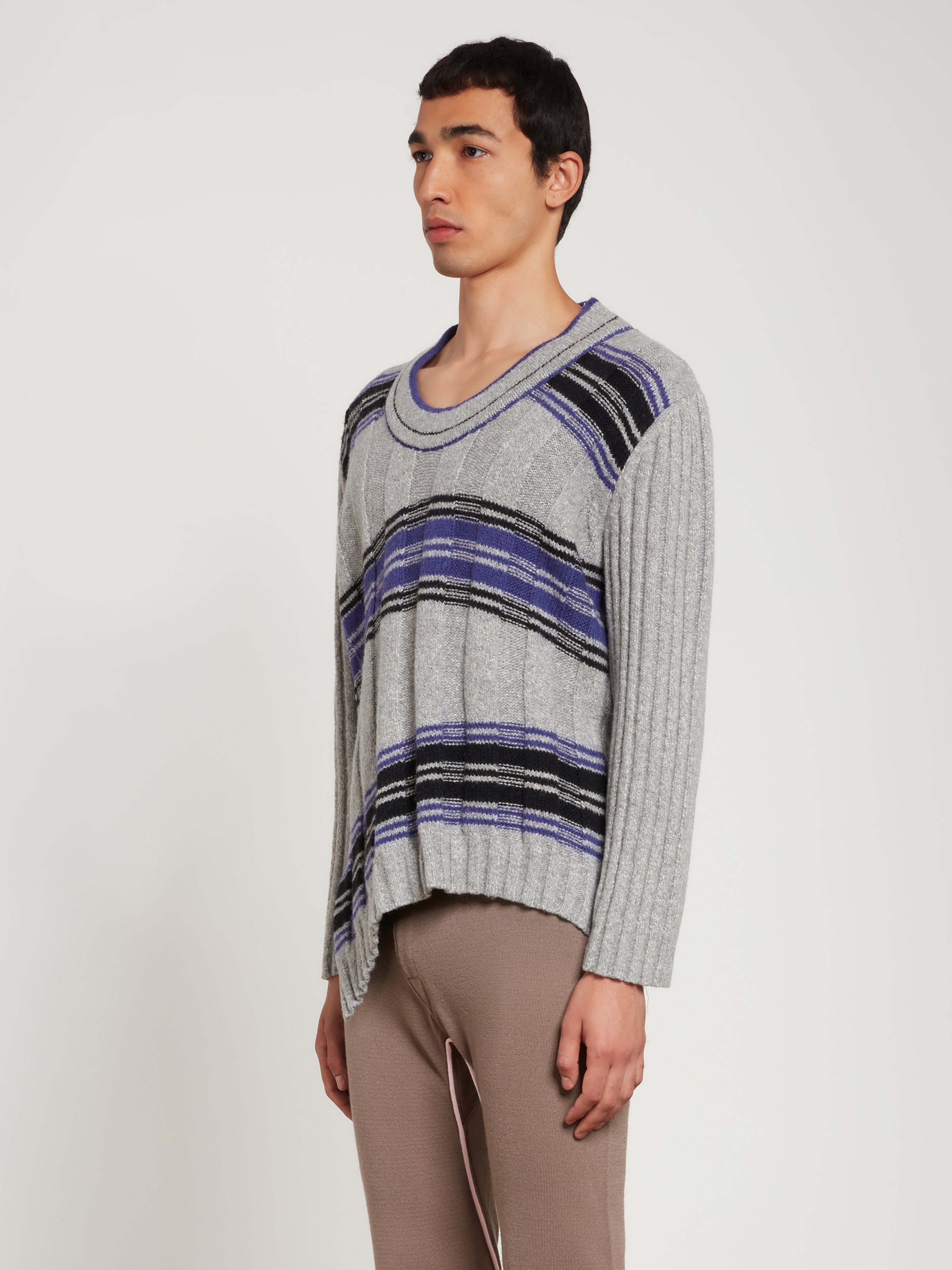 BRUTUS JUMPER / GLAY MELANGE - AURA | veranstaltungen.lkz.de