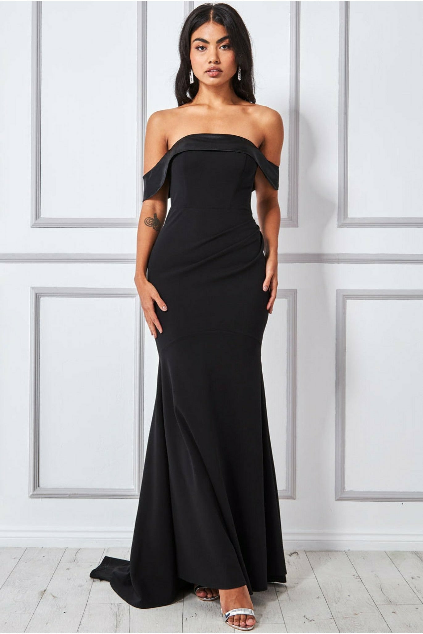 Plus Black Velvet Bandeau Maxi Dress