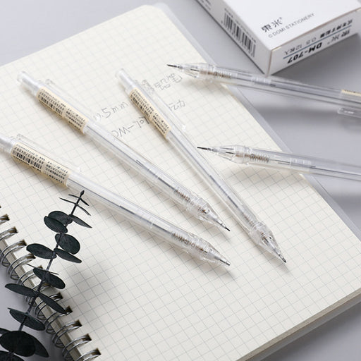 Bút Gel Trong Suốt 0.5mm (0.5mm Transparent Gel Pen): Nếu bạn là tín đồ của viết lách hoặc muốn sở hữu một bộ bút viết đặc biệt, thì chắc chắn không thể bỏ qua bút Gel trong suốt 0.5mm. Với thiết kế nhỏ gọn, chất lượng mực tốt và tính năng trong suốt độc đáo, sản phẩm này sẽ khiến bạn thích thú.