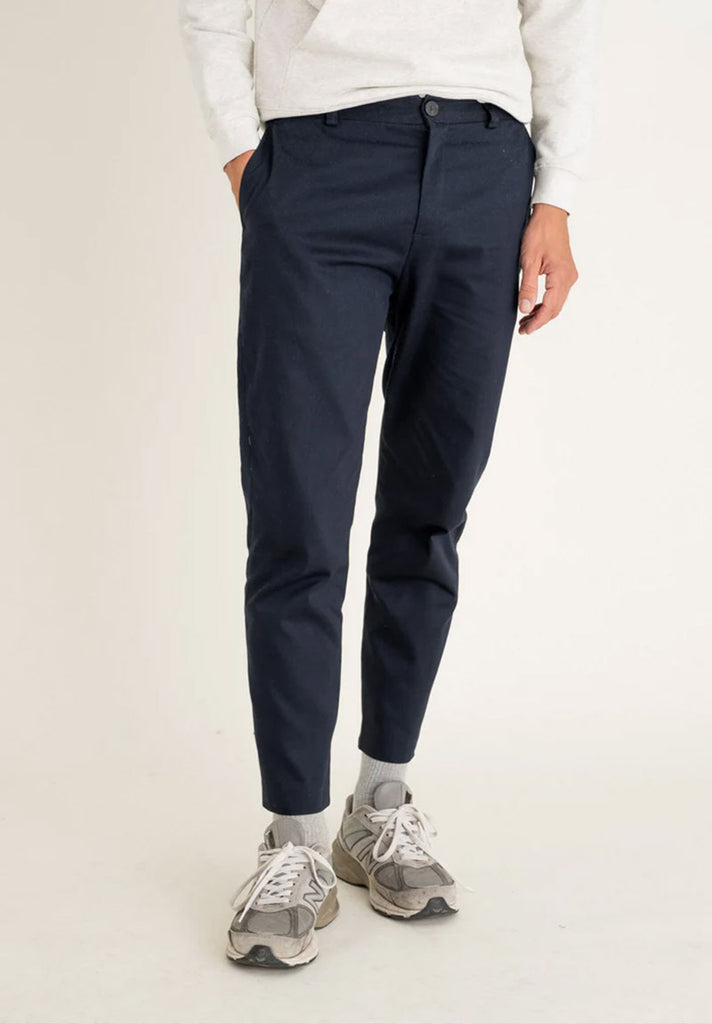 Pantalon Chino Coton BIO pour Homme Éthique Kaki Bask in the Sun – Marché  Commun