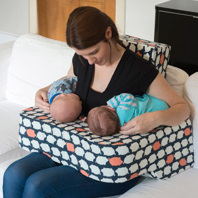 Twin Breastfeeding Pillow | Peanut \u0026 Piglet