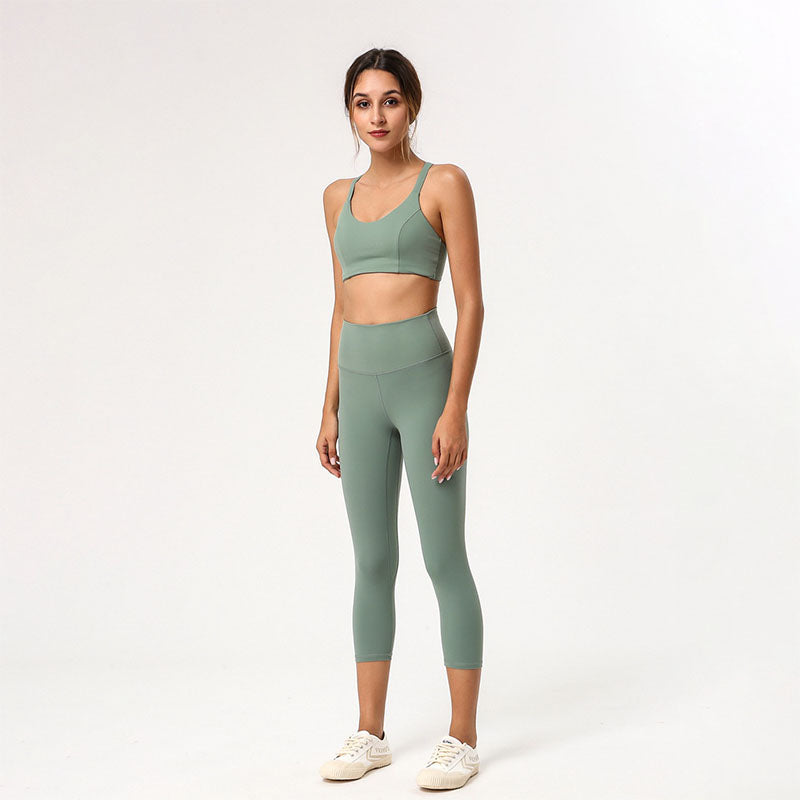 Billede af Nordic-wellness Cross Back Sports-BH & 7/8 Leggings - Dusty Green - L