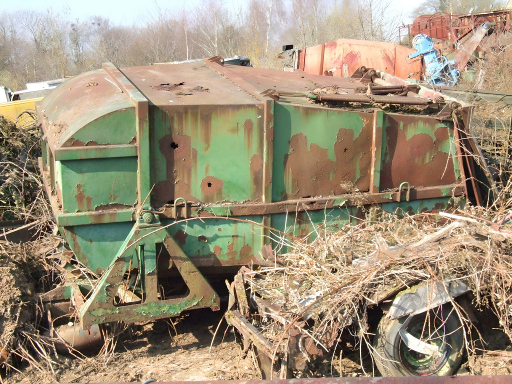 Shelvoke Dustcart in Field - Oxford Diecast