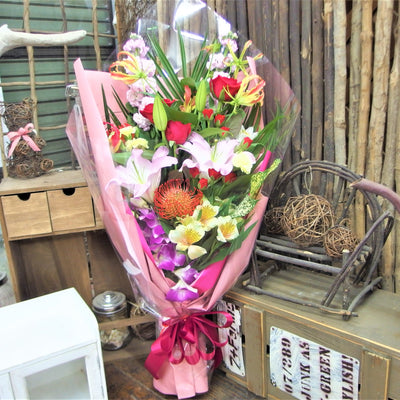 式典や歓送迎会におすすめ花束 花工房パルテール 公式 北上市のフラワーショップ