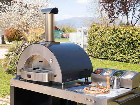 Alfa 1977 Introduces Toto Combination Grill and Pizza Oven - Gear Patrol