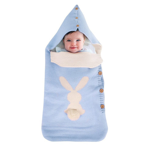 Chancelière bébé en laine tricoté lapin bleu