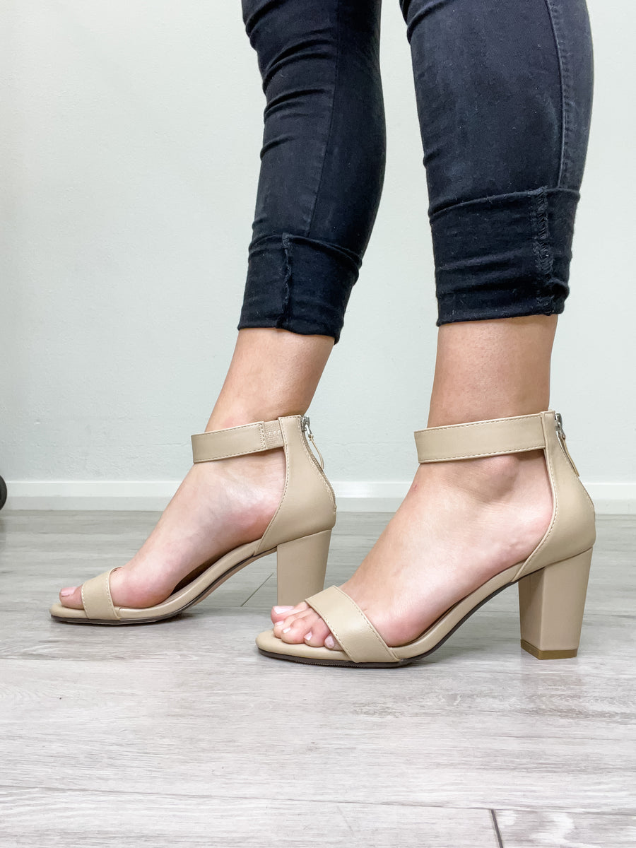 Isabella Brown Cameo NUDE – Hazard Clothing & Shoes