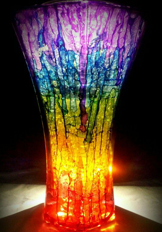 painting alcohol ink on glass vase