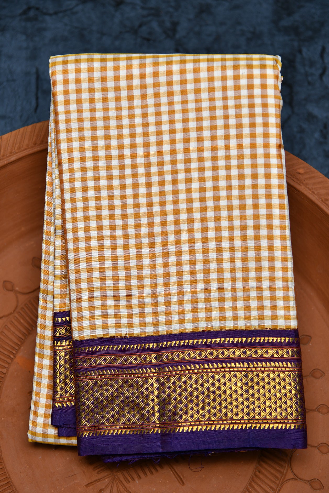  Arai Madam Contrast Border With Checks Cream And Beige Kanchipuram Silk Saree 