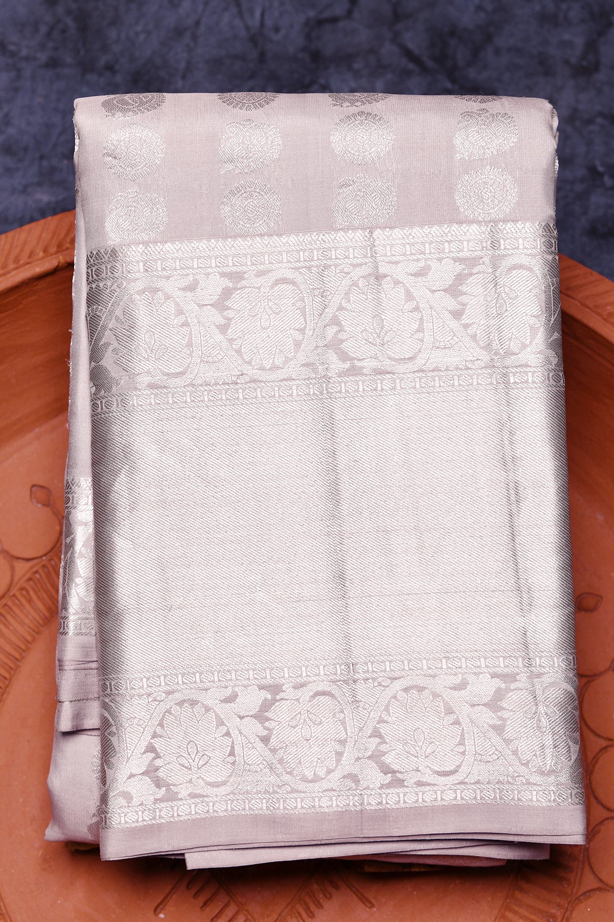  Floral Design Border With Annam Buttis Frog Grey Kanchipuram Silk Saree 