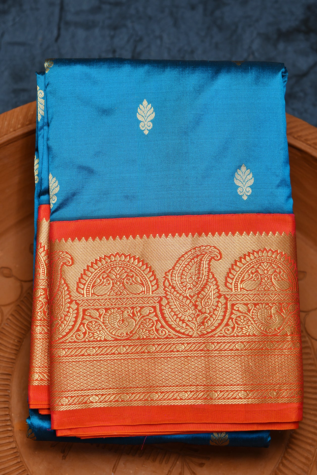  Contrast Border With Bindi Buttis Cerulean Blue Kanchipuram Silk Saree 