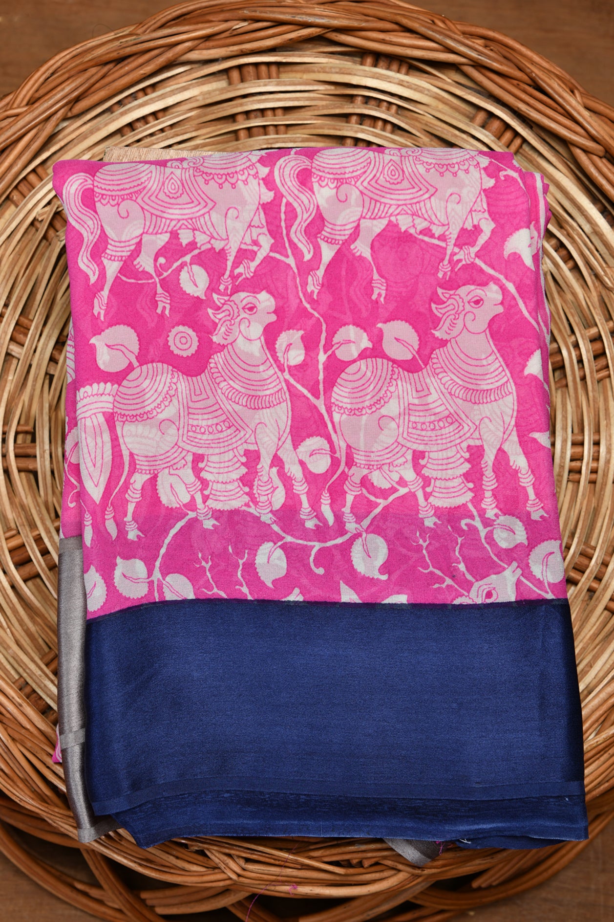  Animals Motif Pink Georgette Saree 