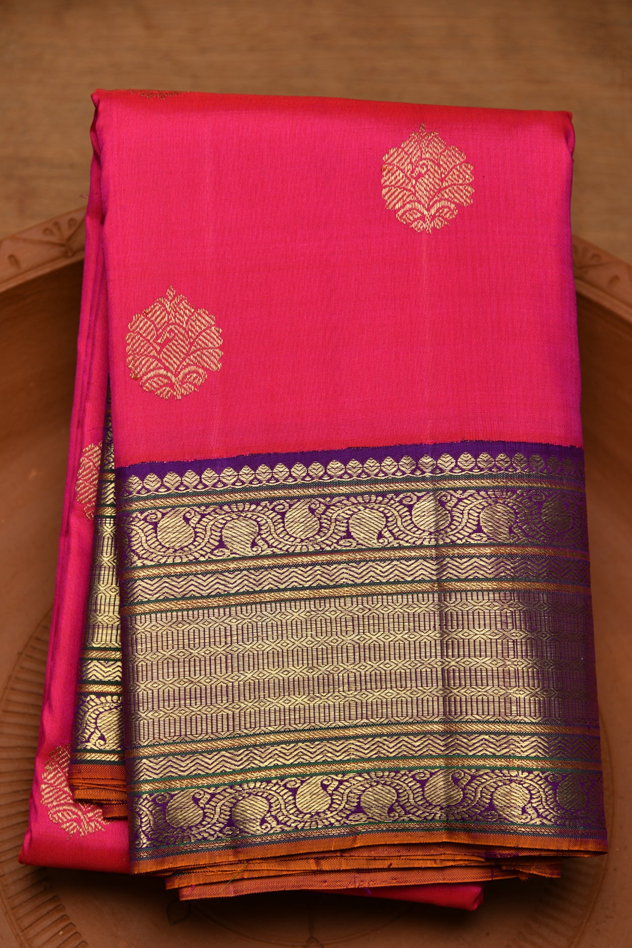  Contrast Border Zari Butta Rani Pink Kanchipuram Silk Saree 