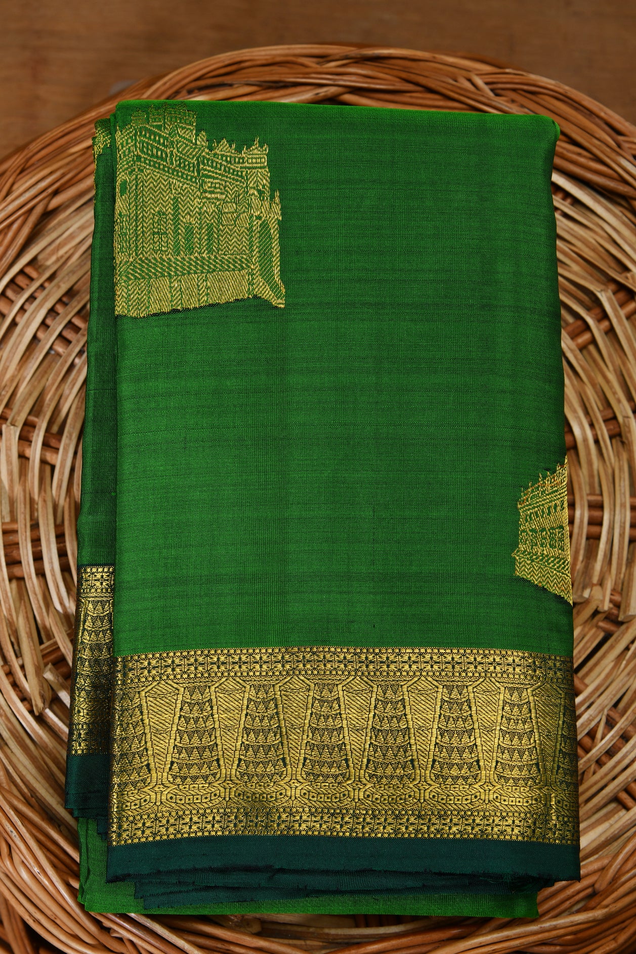  Chittinadu House Motif Fern Green Kanchipuram Silk Saree 