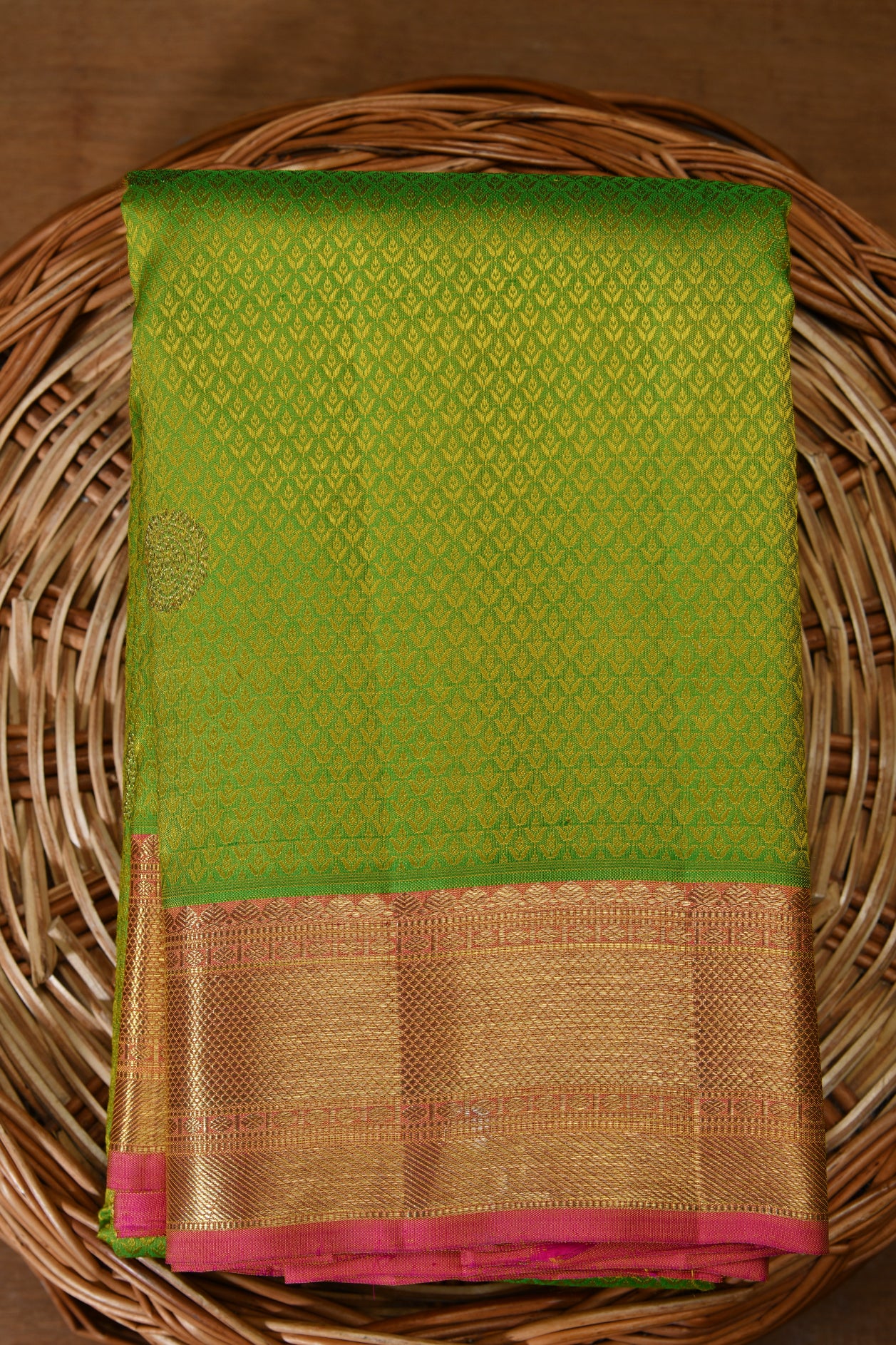  Zari Butta Leaf Green Kanchipuram Silk Saree 