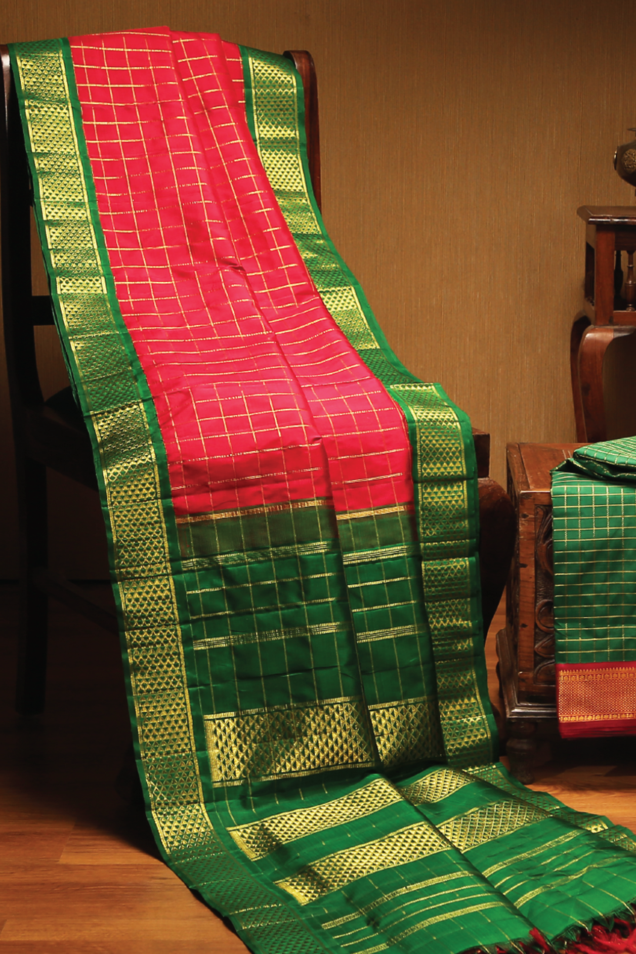  Zari Checked Ruby Red Kanchipuram Nine Yards Silk Saree 