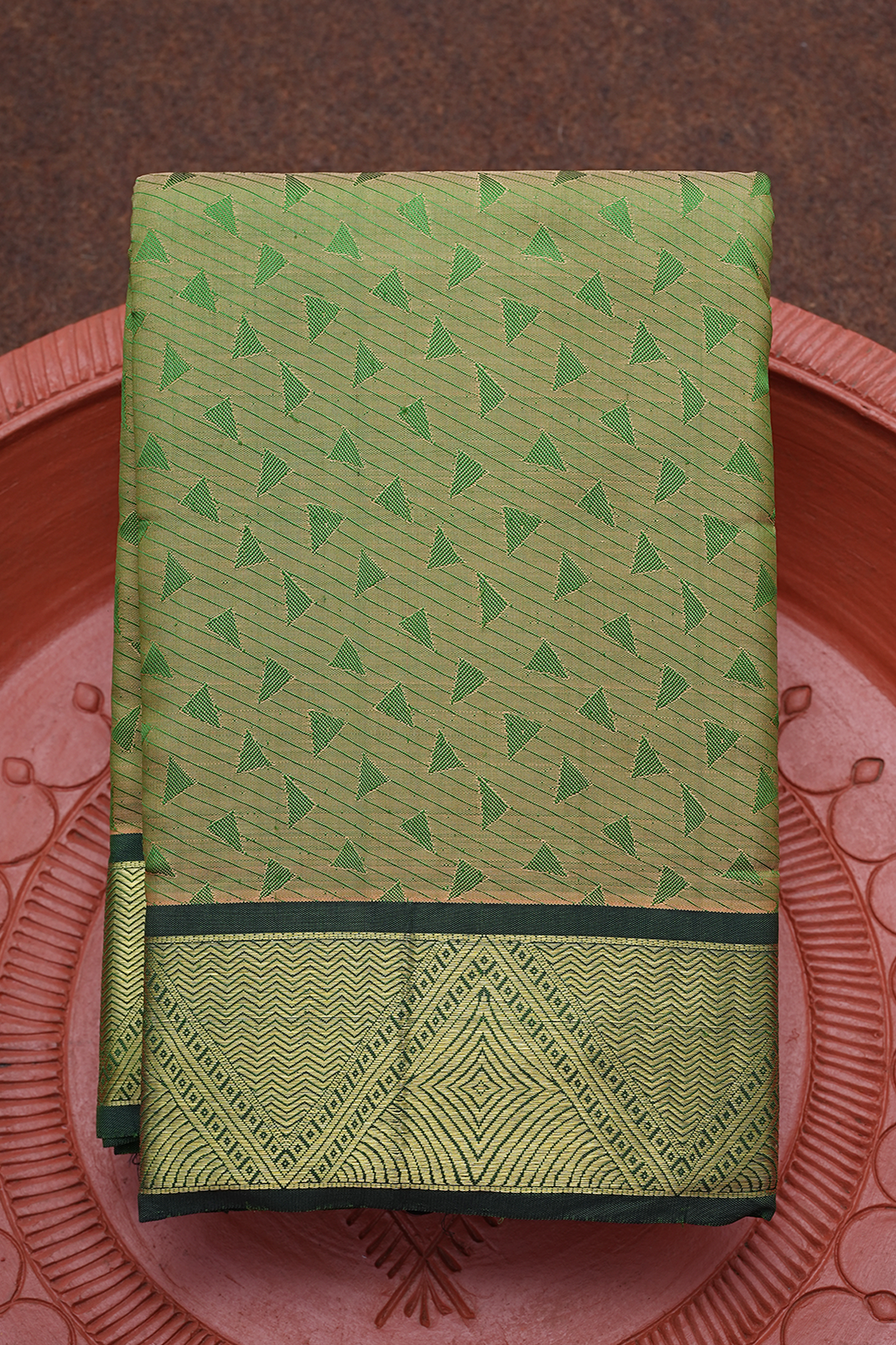  Jacquard Pattern Dual Tone Kanchipuram Silk Saree 