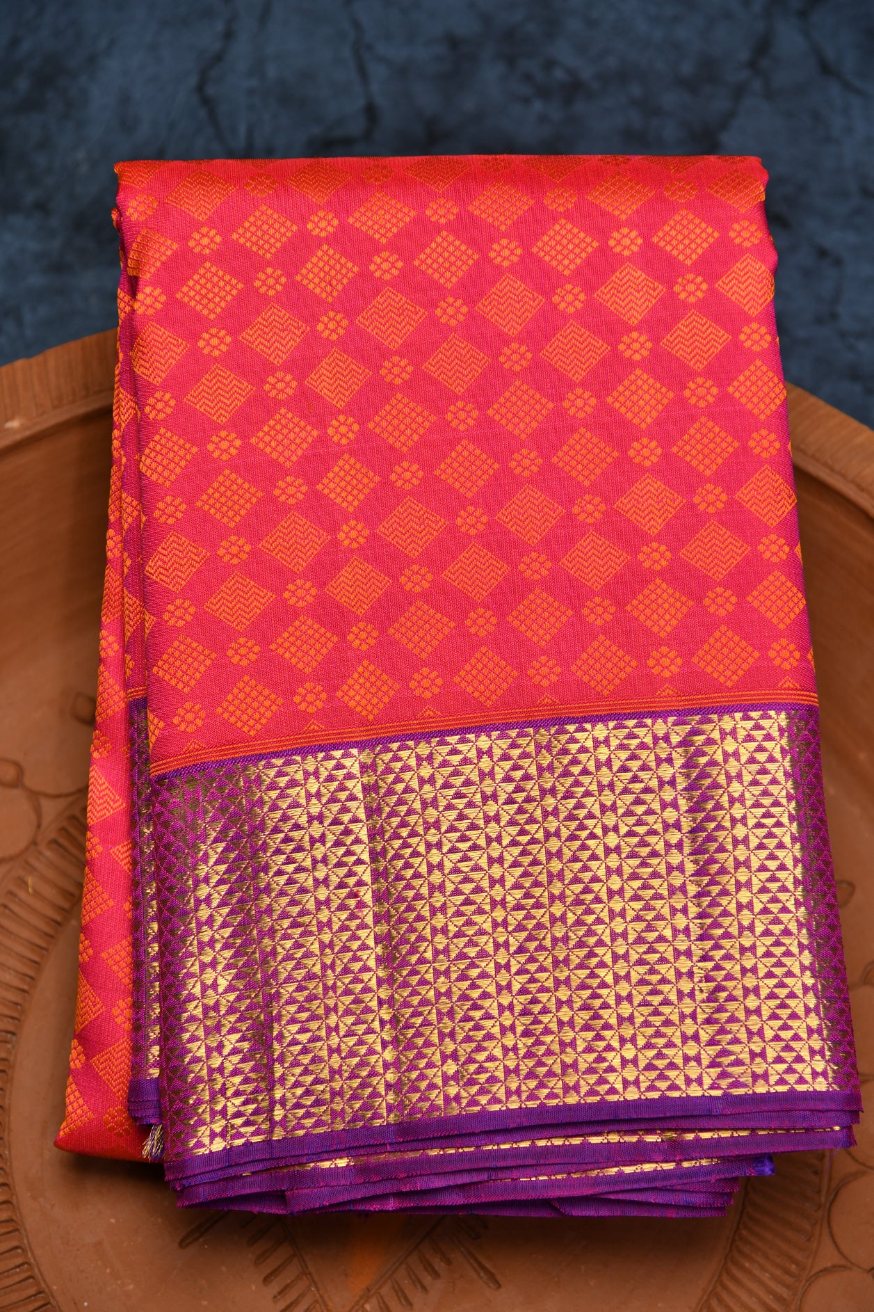  Arai Madam Border Geometric Design Hot Pink Kanchipuram Silk Saree 