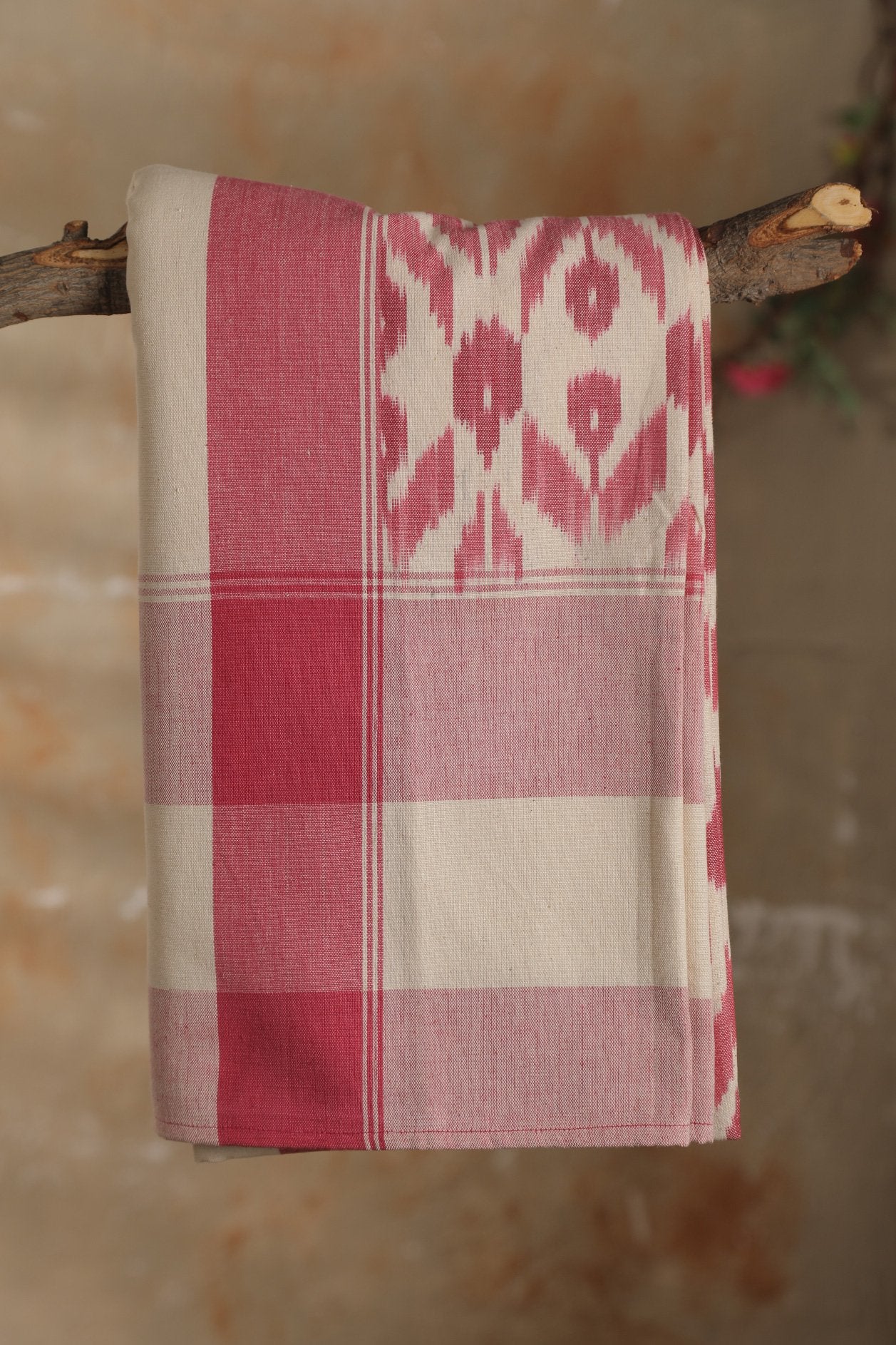  Ivory And Pink Geometric Ikat Cotton Single Bedspread 