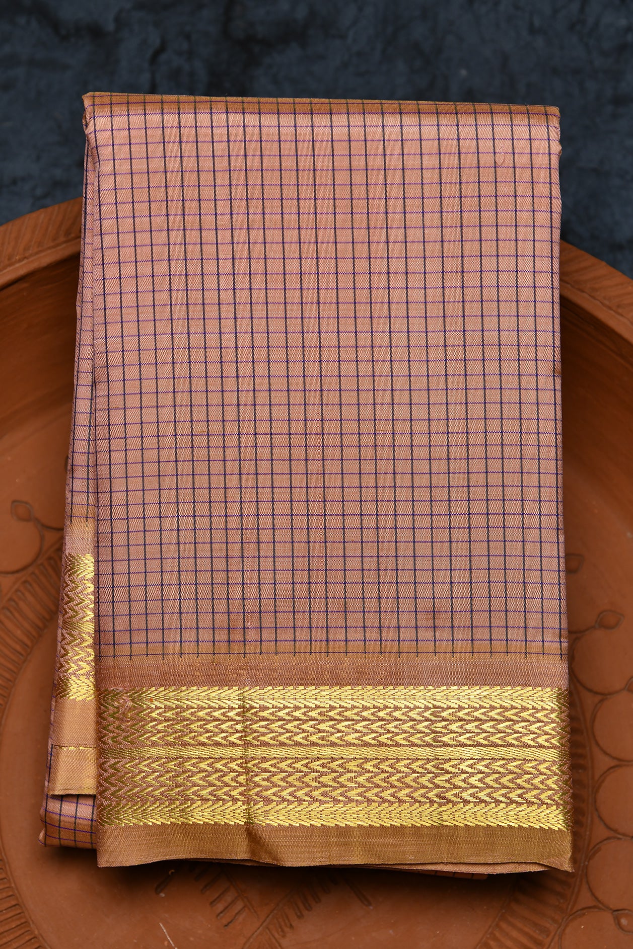  Arrow Design Zari Border With Checks Biscuit Brown Kanchipuram Silk Saree 