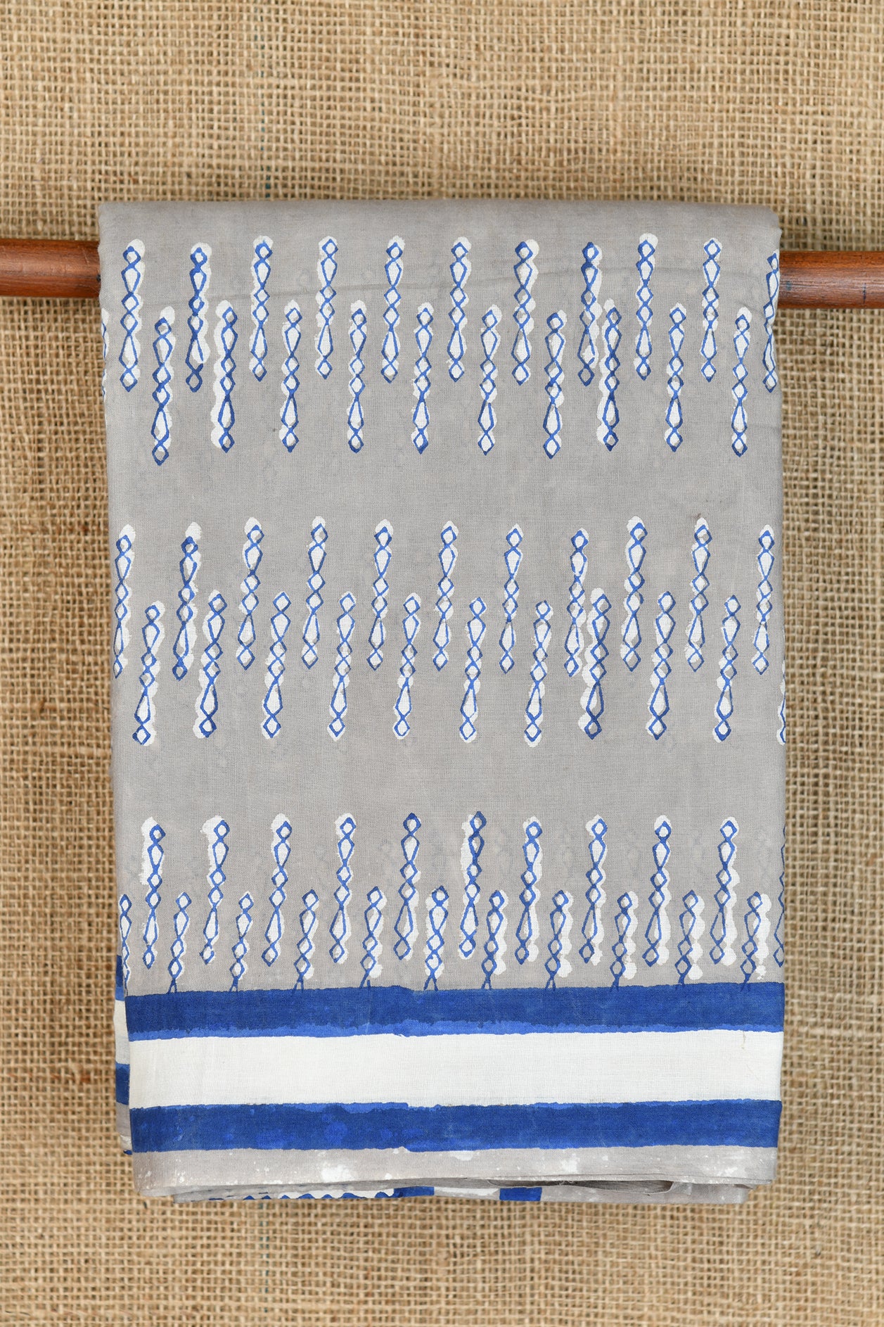  Minimal Geometric Pattern Printed Pastel Grey With Indigo Blue And White Jaipur Cotton Saree 