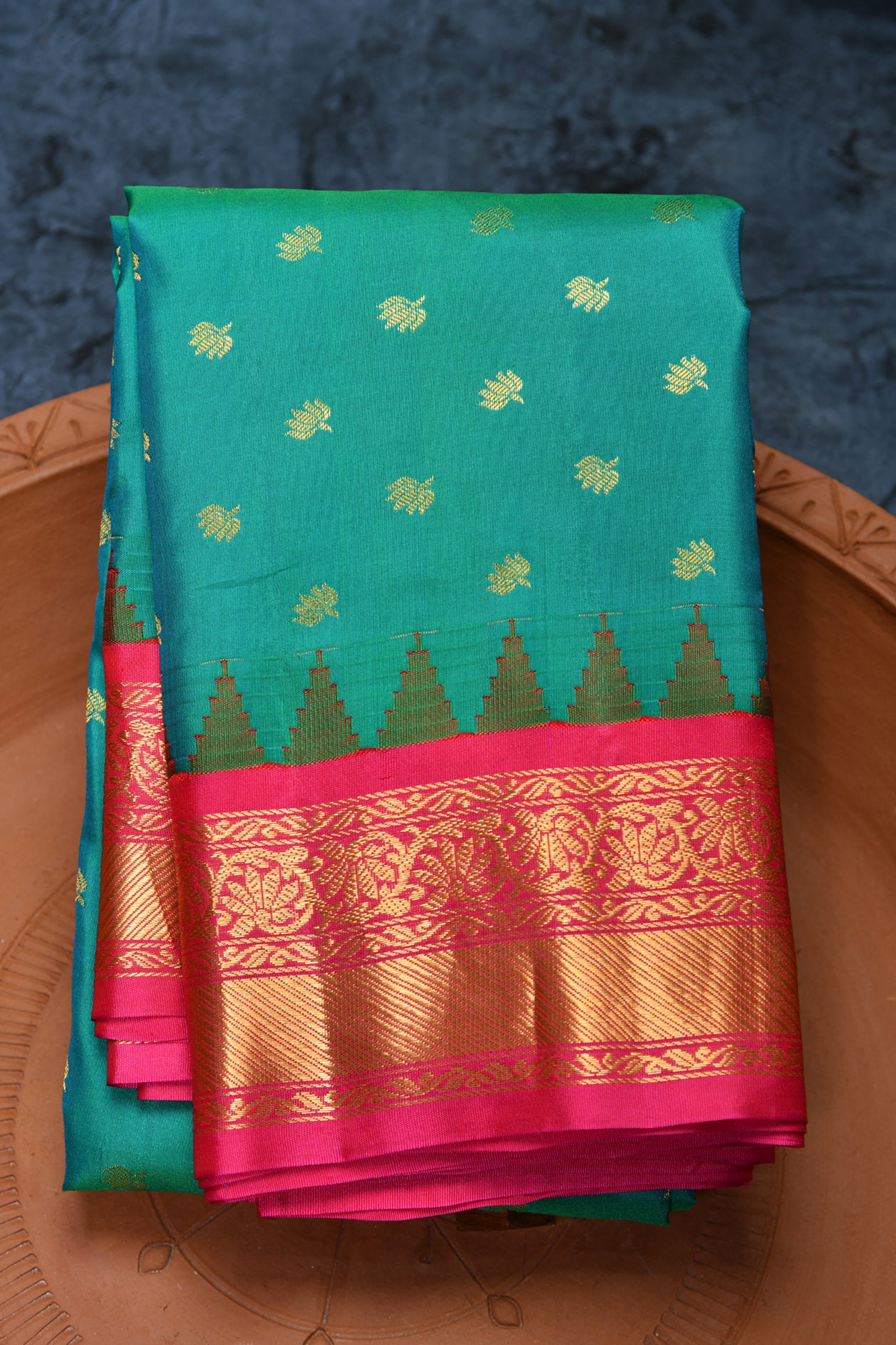  Temple Border Lotus Motif Turquoise Green Gadwal Silk Saree 