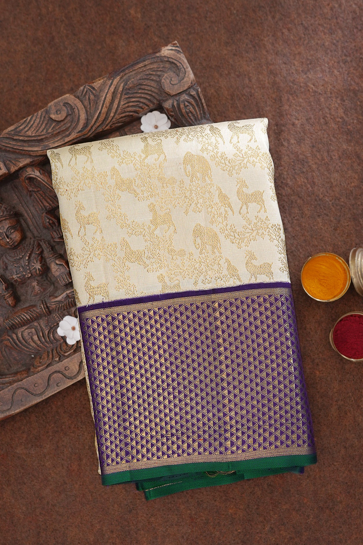  Vanasingaram Design Ivory Kanchipuram Silk Saree 