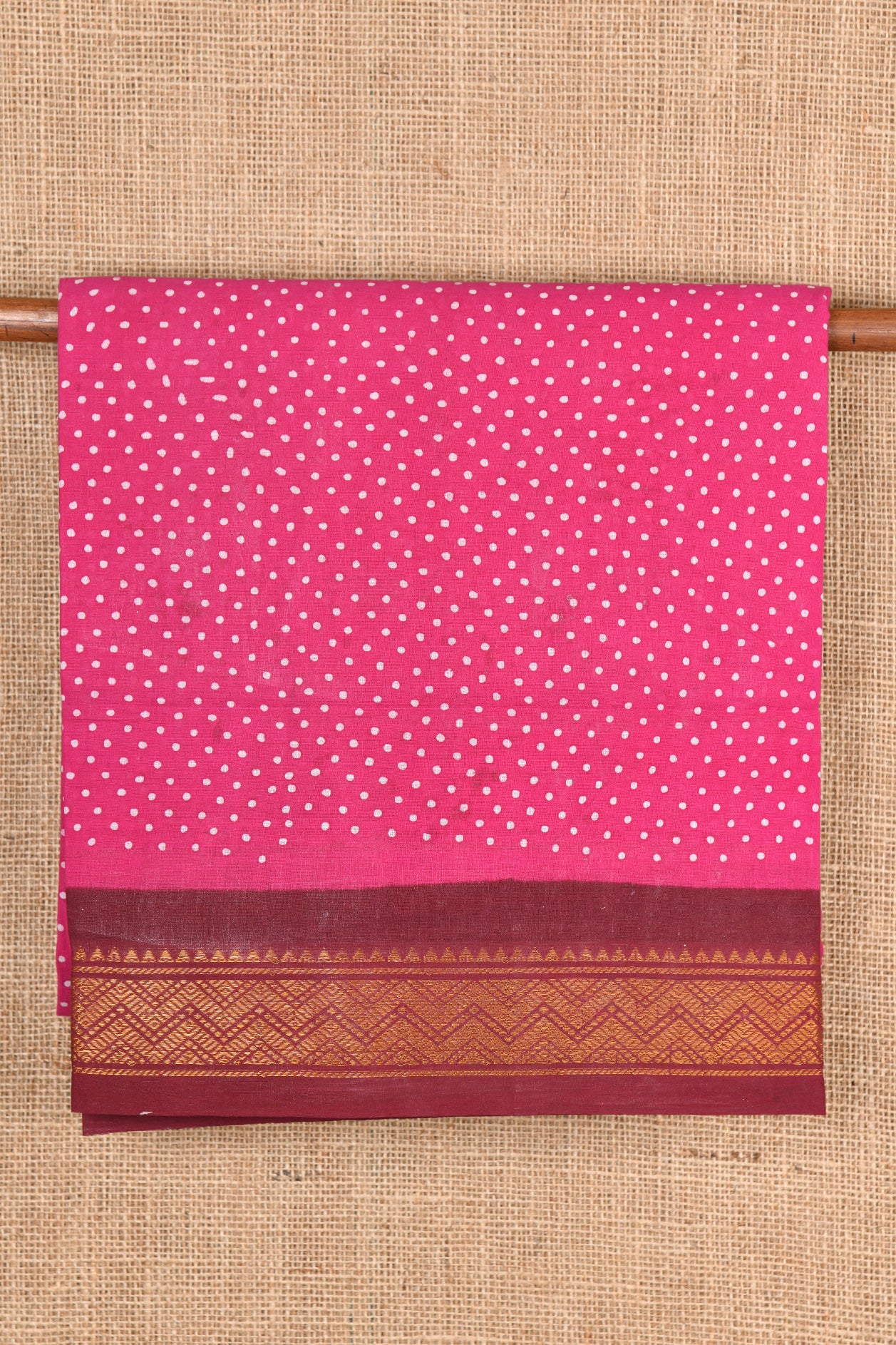  Chevron Border Magenta Sungudi Cotton Saree 