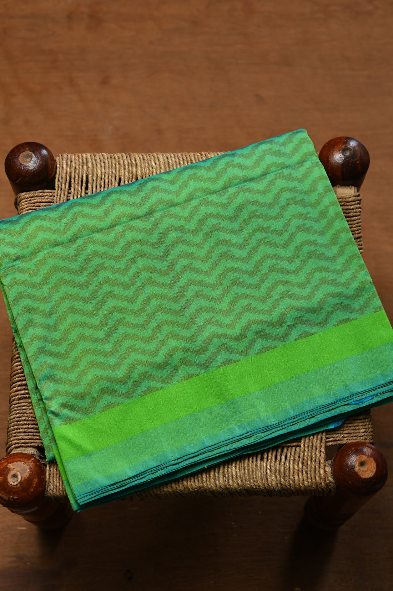  Chevron Design Ikat Parrot Green Pochampally Mercerised Silk Cotton Saree 