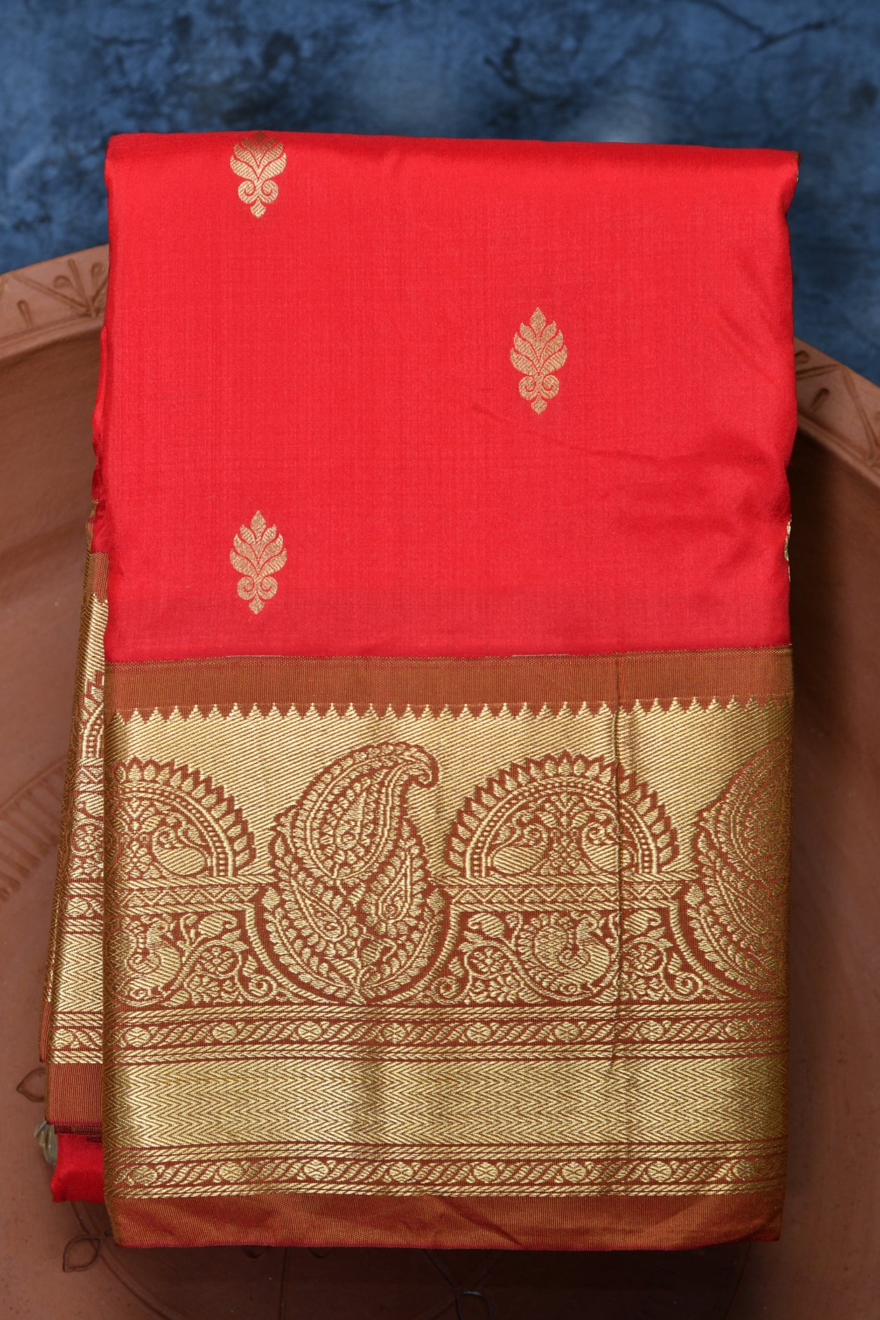  Contrast Paisley Border With Buttis Red Kanchipuram Silk Saree 