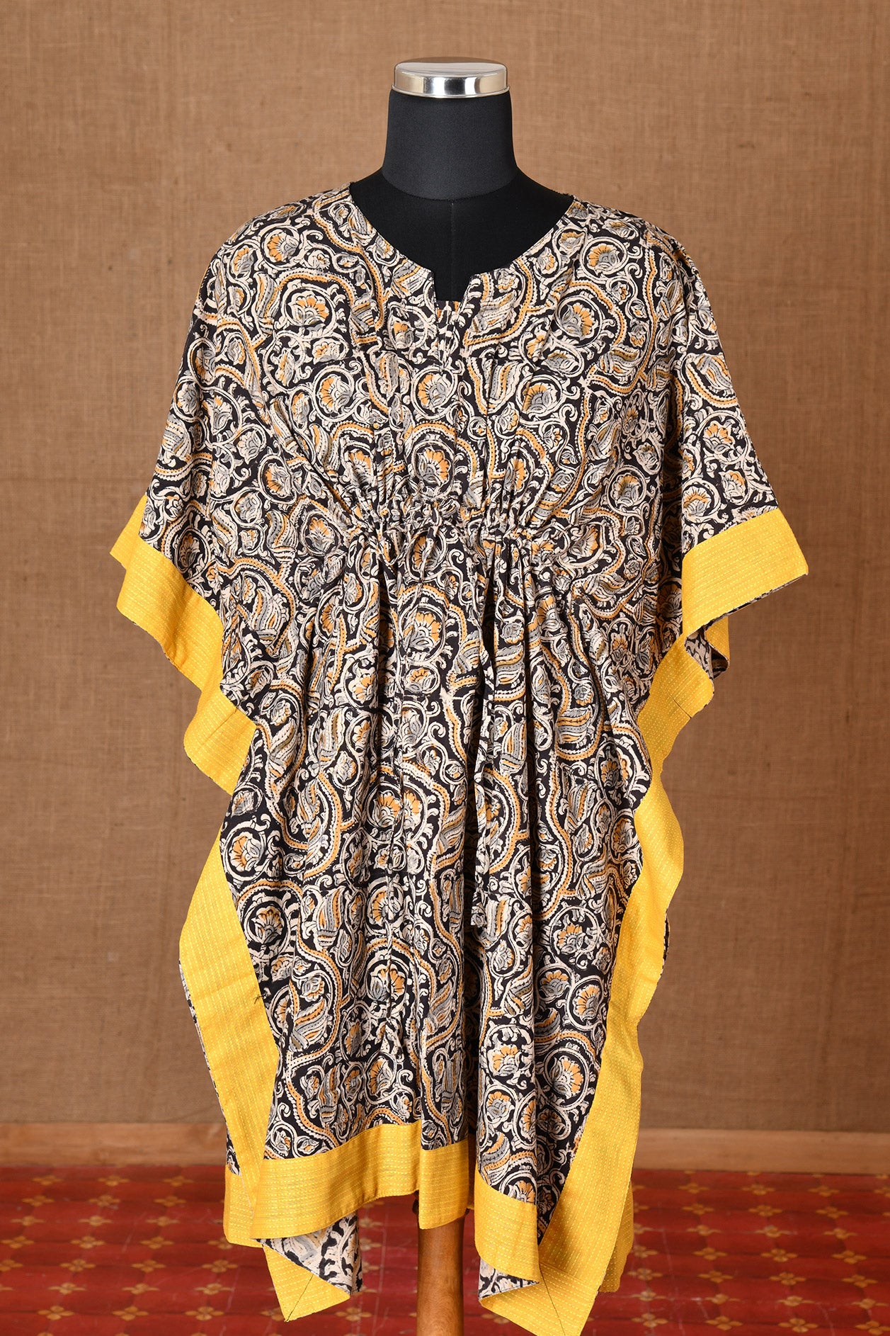  Floral Design Kalamkari Printed Cotton Black Kaftans Night Wear 