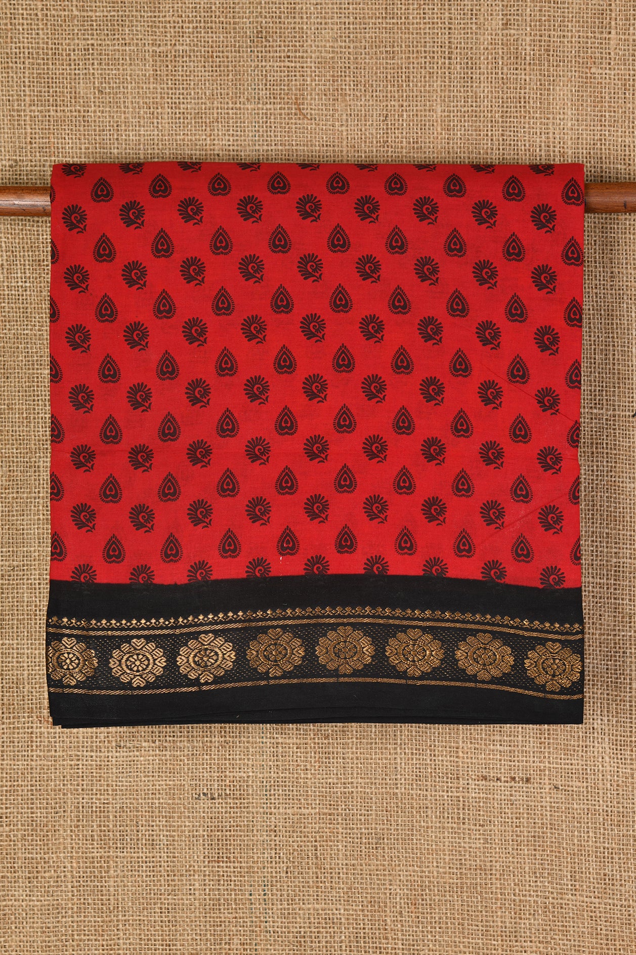  Floral Motif Border Red Sungudi Cotton Saree 