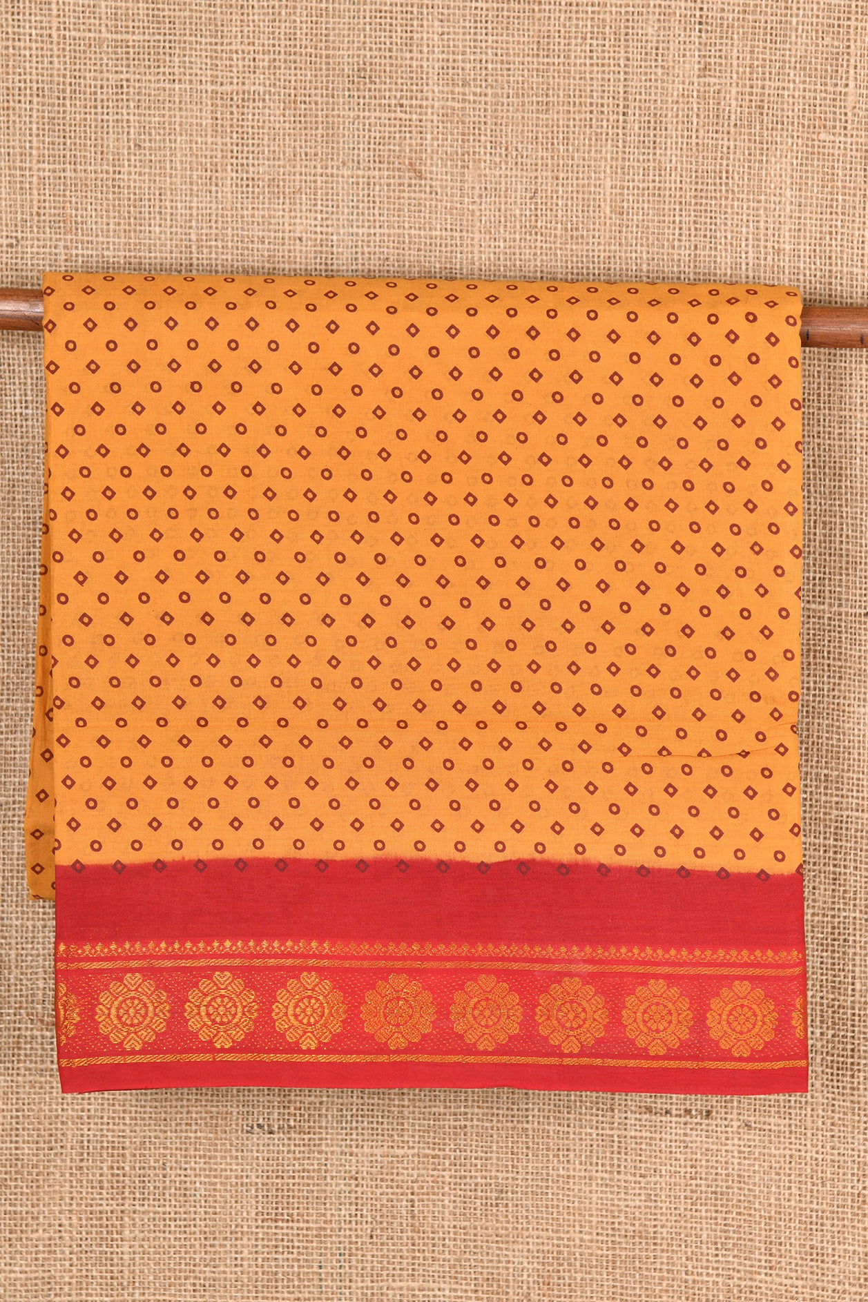  Floral Motif Border Mustard Sungudi Cotton Saree 