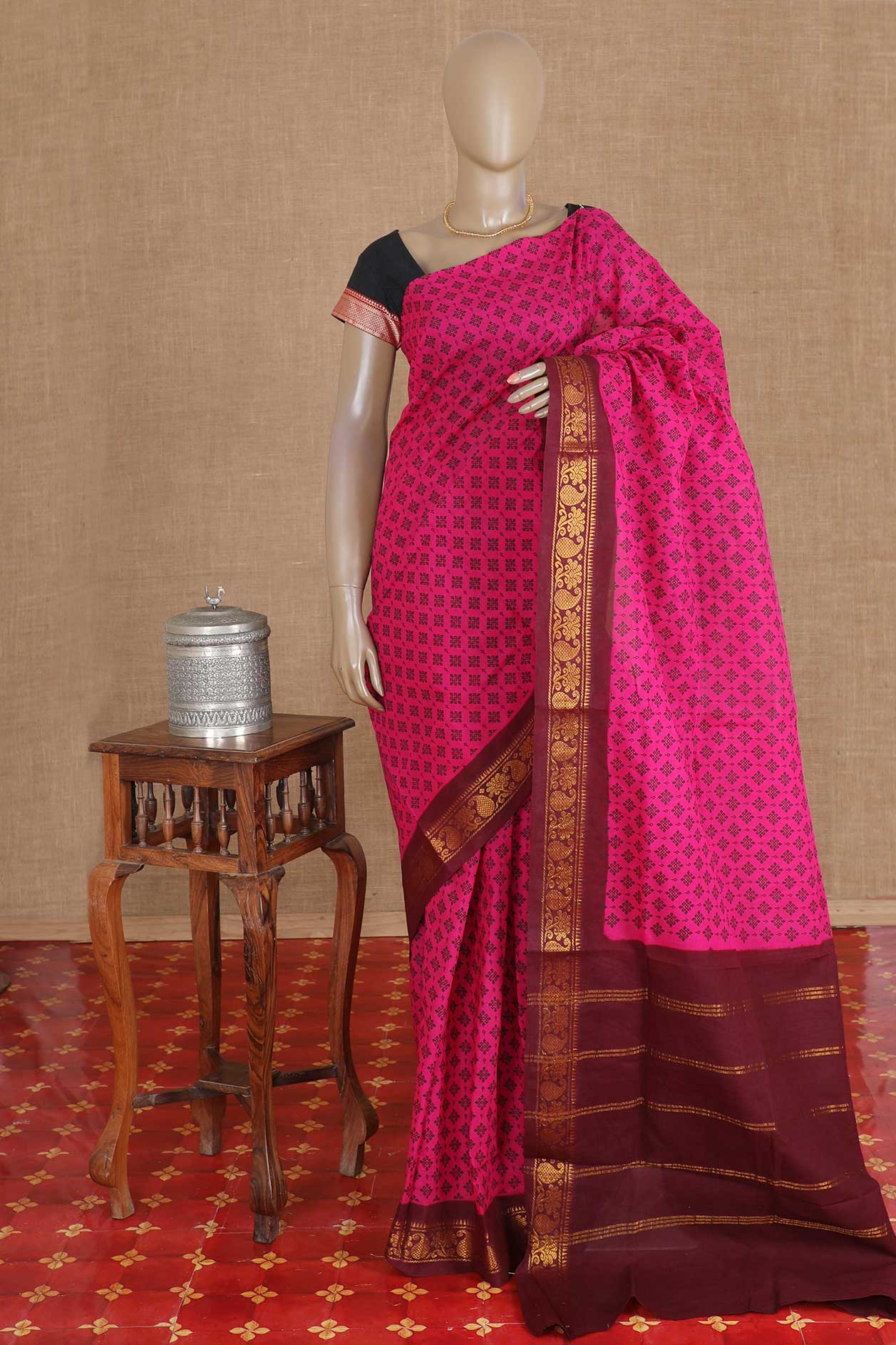  Paisley Border Dark Magenta Sungudi Cotton Saree 