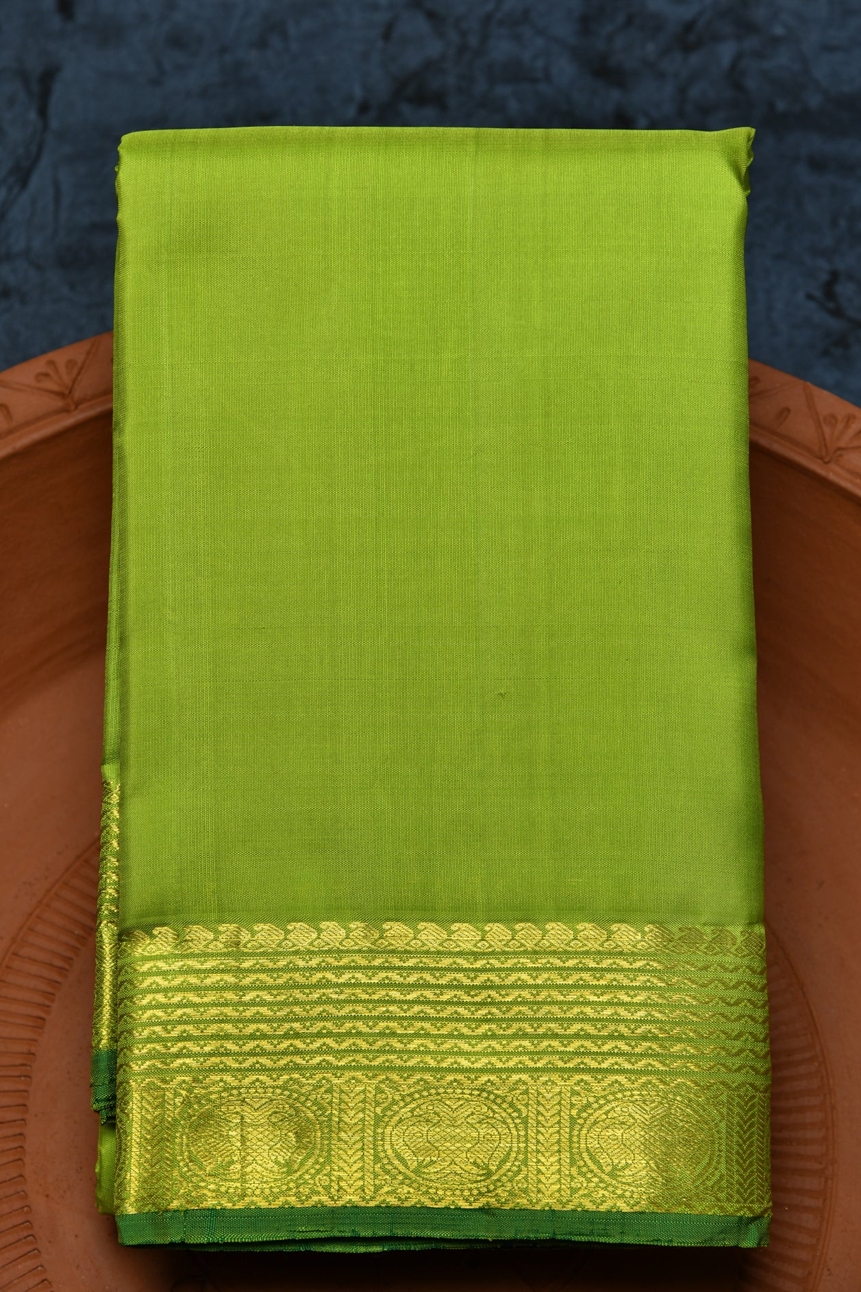  Ganda Berunda Motif Border Parrot Green Kanchipuram Silk Saree 