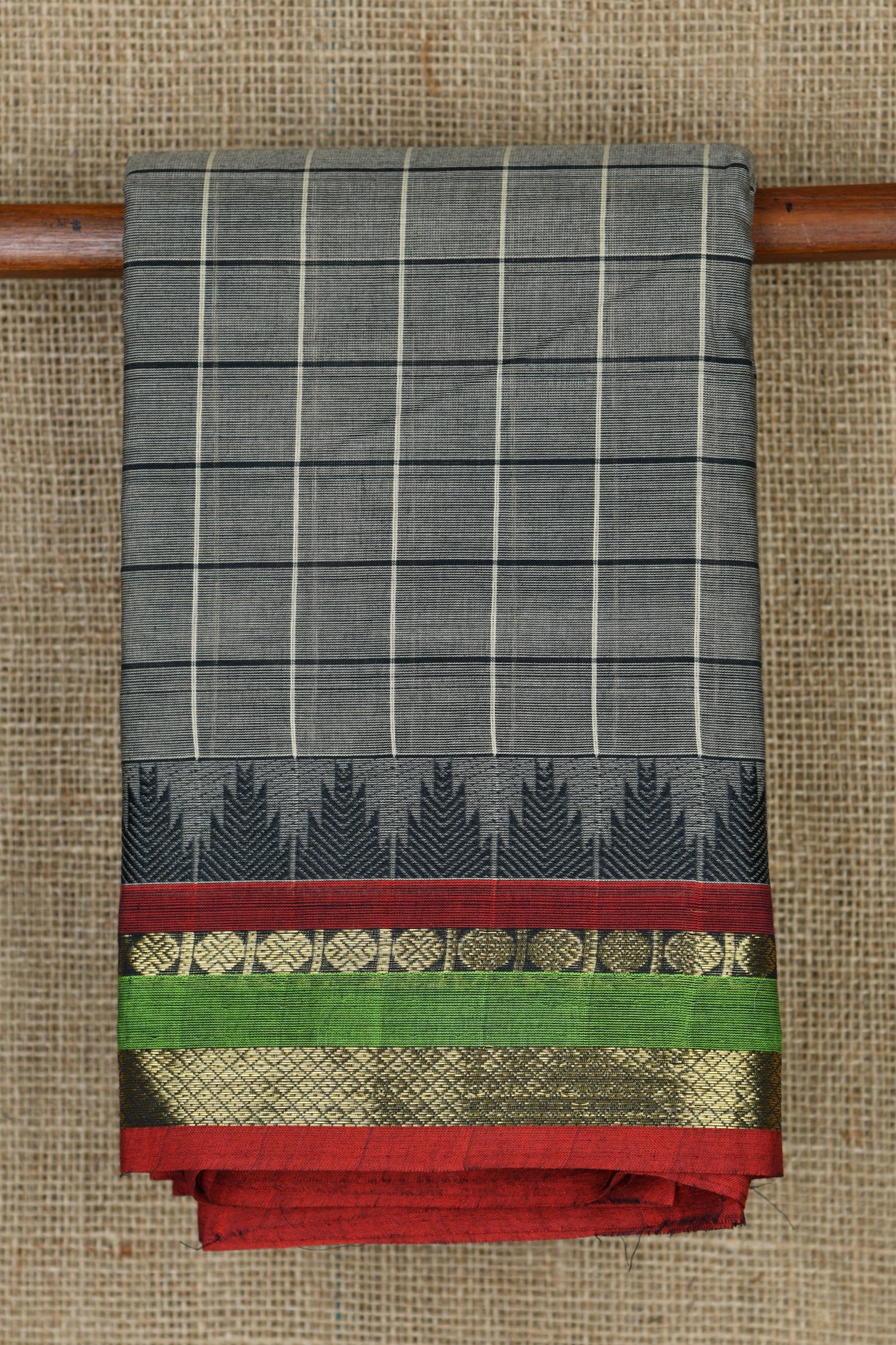  Temple Border Balck And White Checks Grey Chettinadu Cotton Saree 