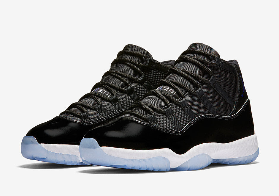 bred 11 space jam