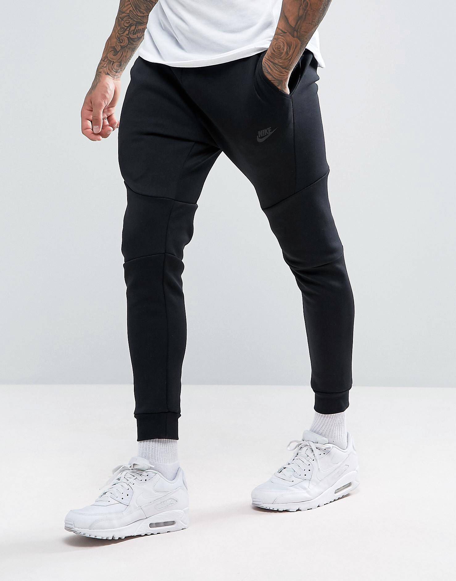 nike jogger fits