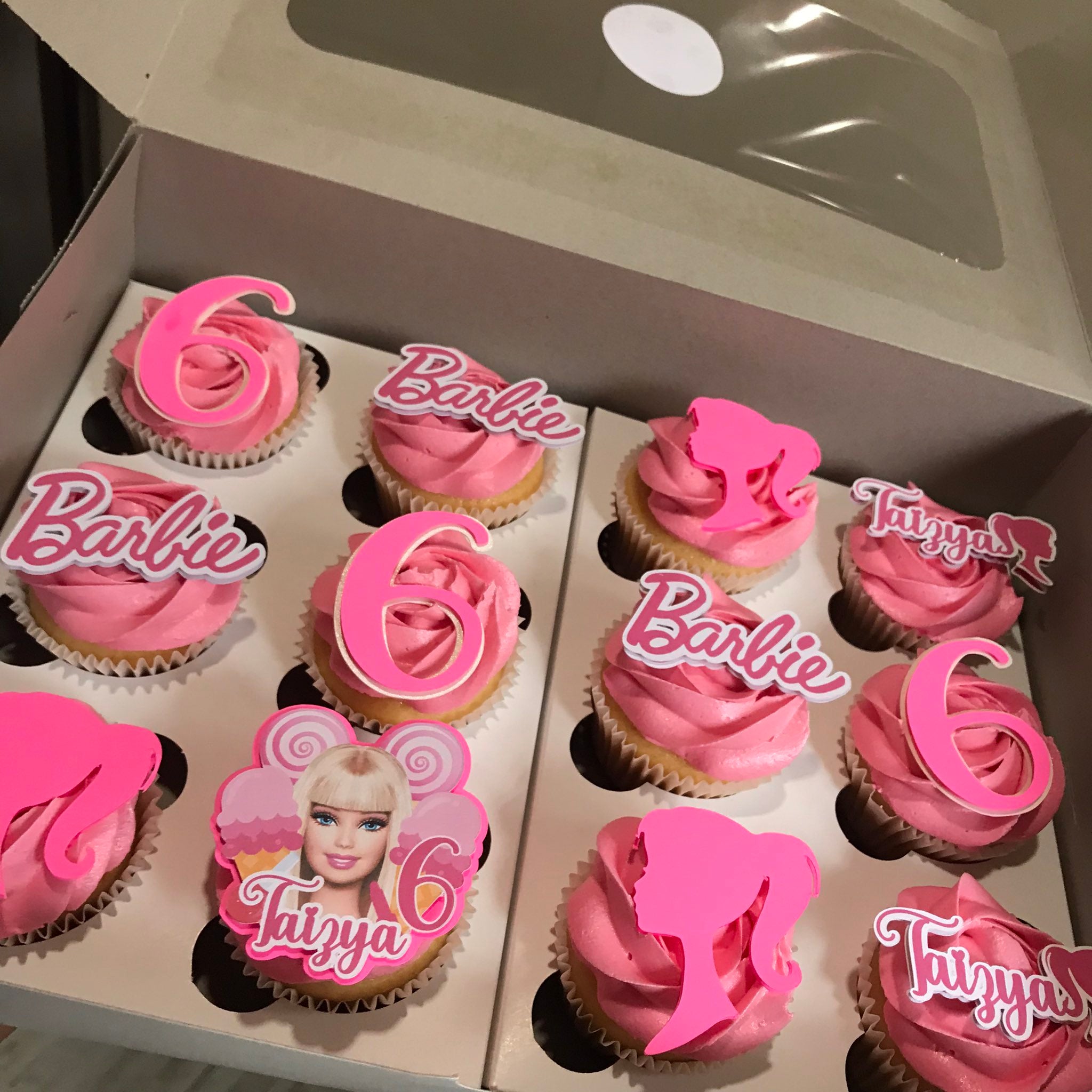Acht Kreet Aankondiging Barbie cupcakes – Nammiesyummies