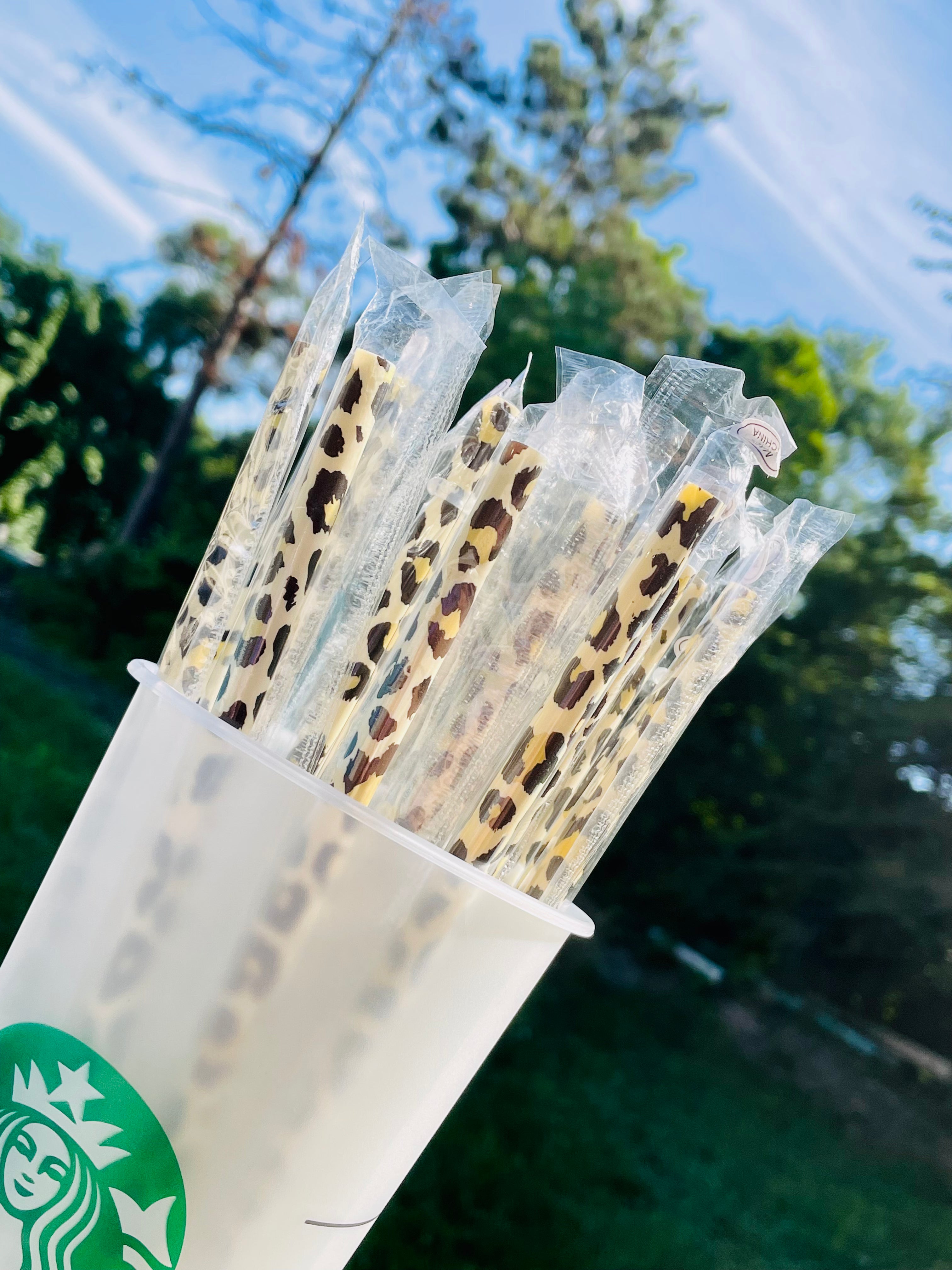 Leopard reusable 9” straw with rim stopper - individually packaged