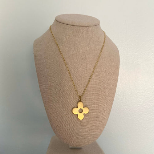 lv clover necklace